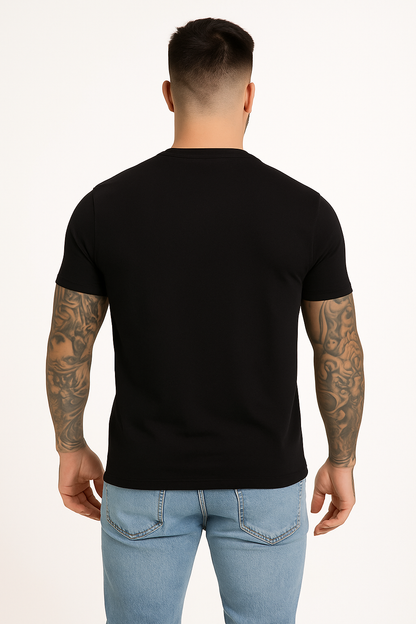 Round neck black t-shirt (design Naruto)